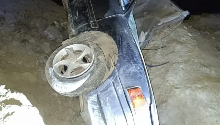 Sinop’ta Dereye Devrilen Otomobilde 1 Ölü, 2 Yaralı